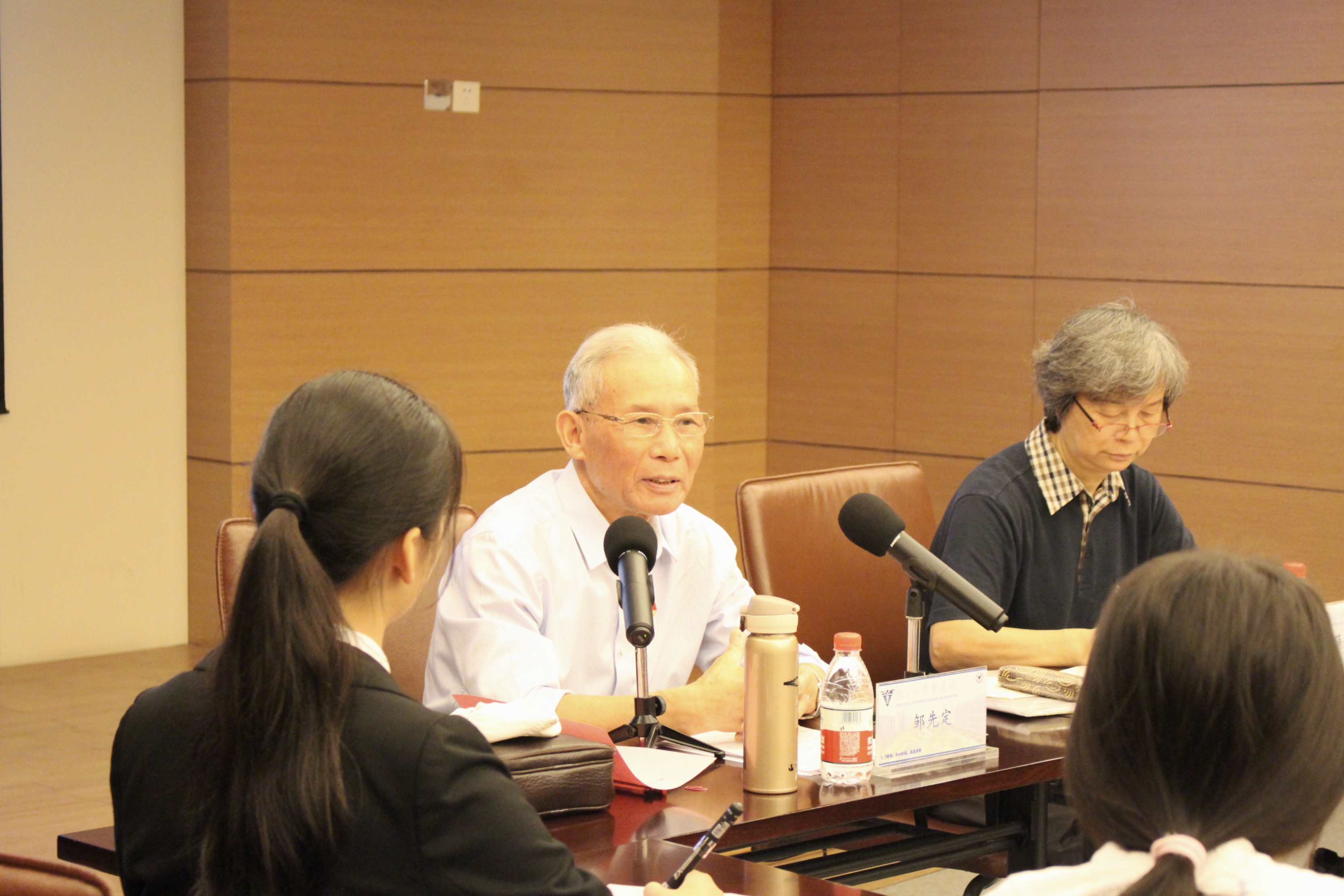 1529897314737392.jpg 2.jpg